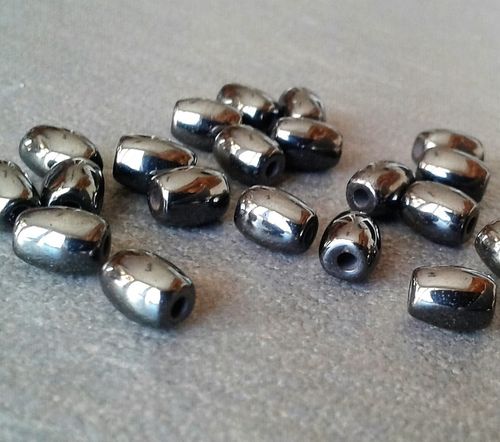 20 perles ovales 6mm en hématite