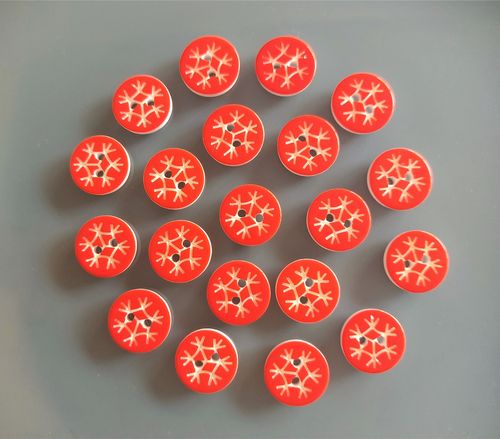 20 boutons ronds 13 mm rouges et blancs