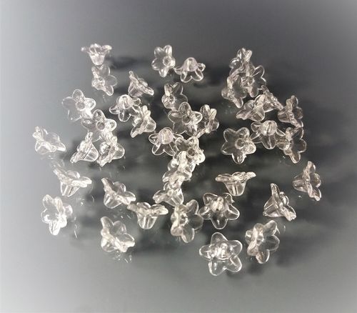 40 perles coupelles fleurs transparentes