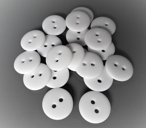 20 boutons ronds 15 mm plastique blanc