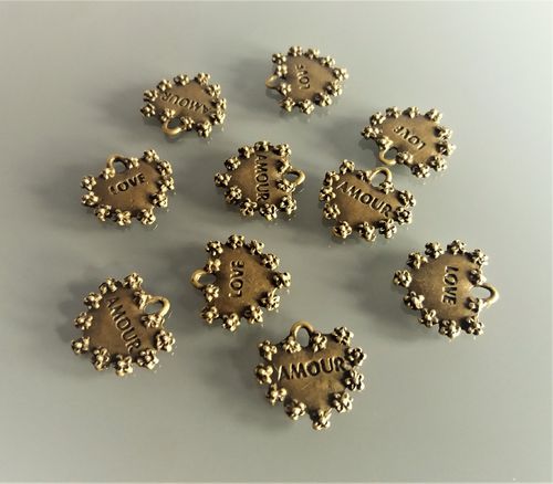 10 pendentifs 16 mm cœurs coloris bronze